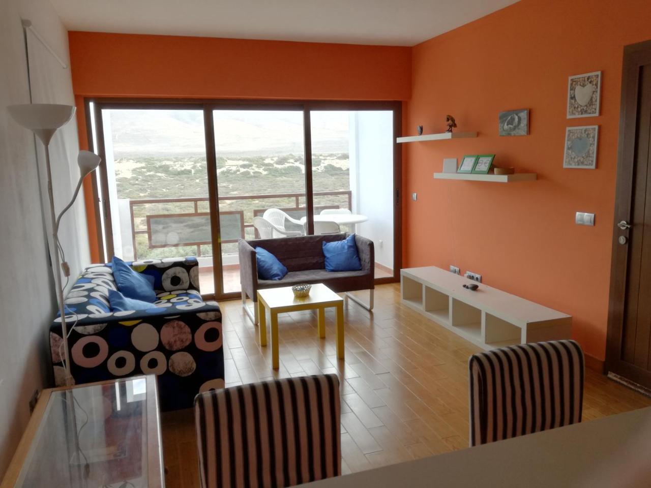 Surfhouse Hostel Famara Teguise  Exterior photo