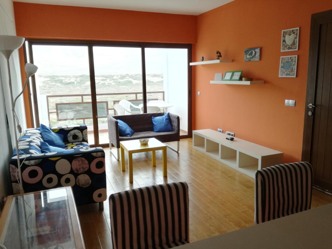 Surfhouse Hostel Famara Teguise  Exterior photo